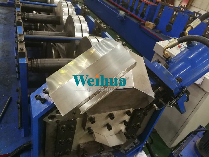 戶外防雨箱自動(dòng)生產(chǎn)設(shè)備